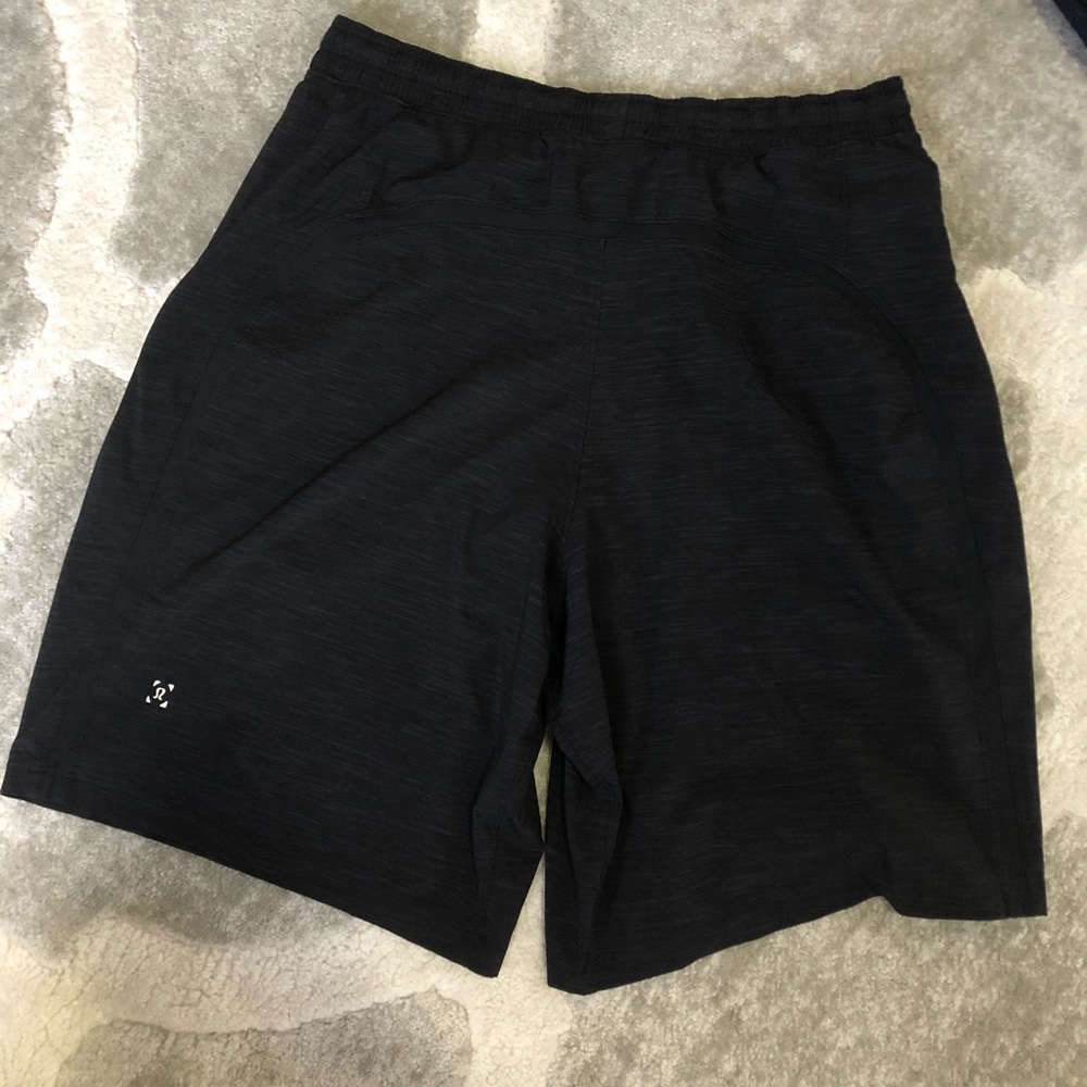 Lululemon 9” Pace shorts